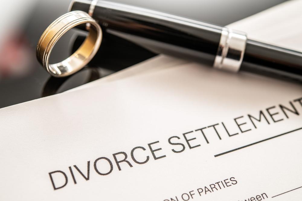 what is a wife entitled to in a divorce settlement